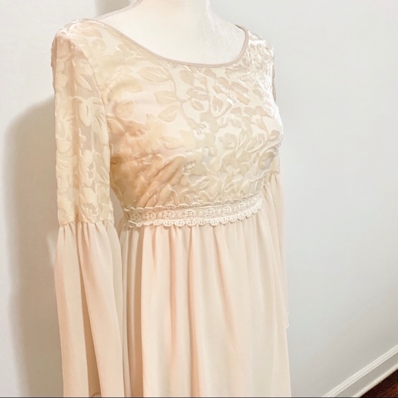 Flying Tomato Ivory Boho Bell Sleeve Dress XS - Picture 3 of 7